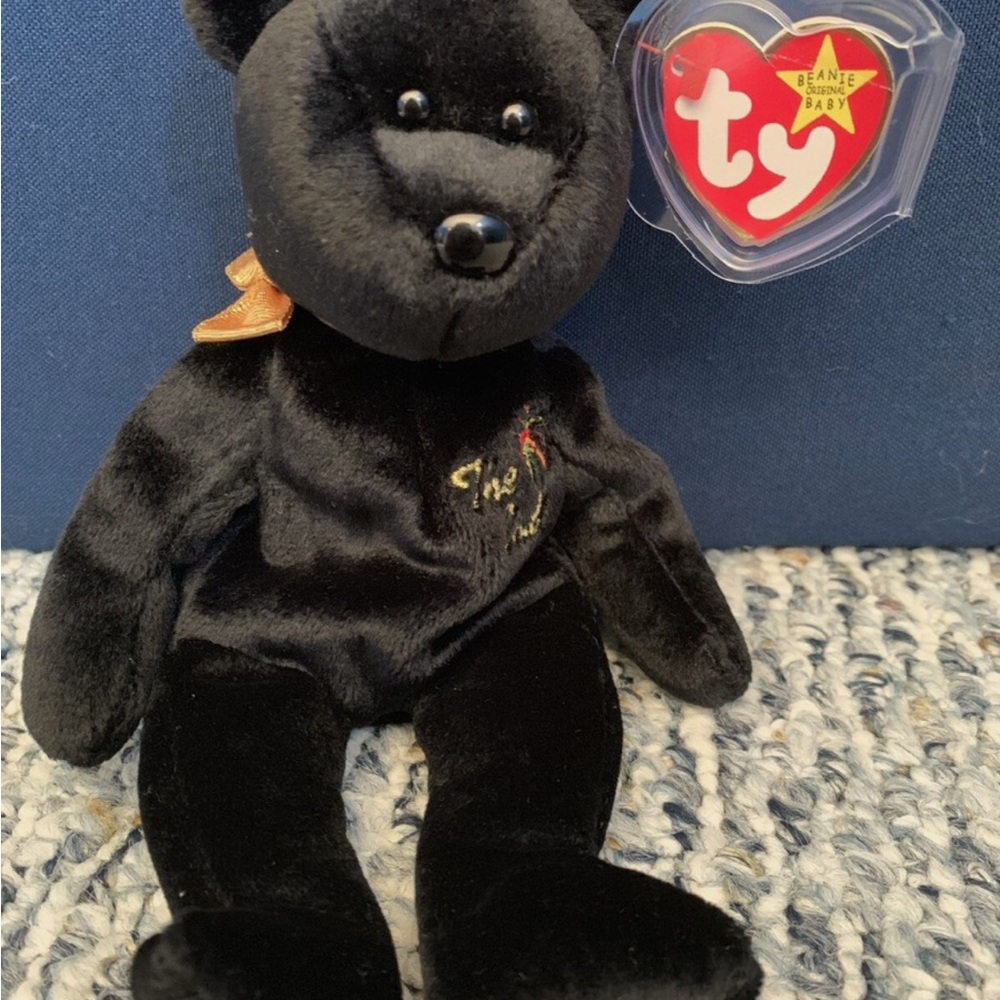 Collectors limited edition item Vintage Plush “The End” Black Bear w errors! - Picture 4 of 4